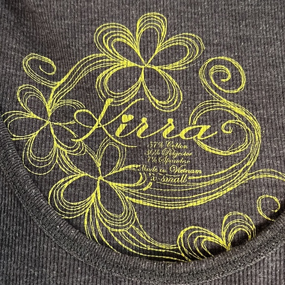 2 Kirra Tank tops size small black/gray - Picture 9 of 9